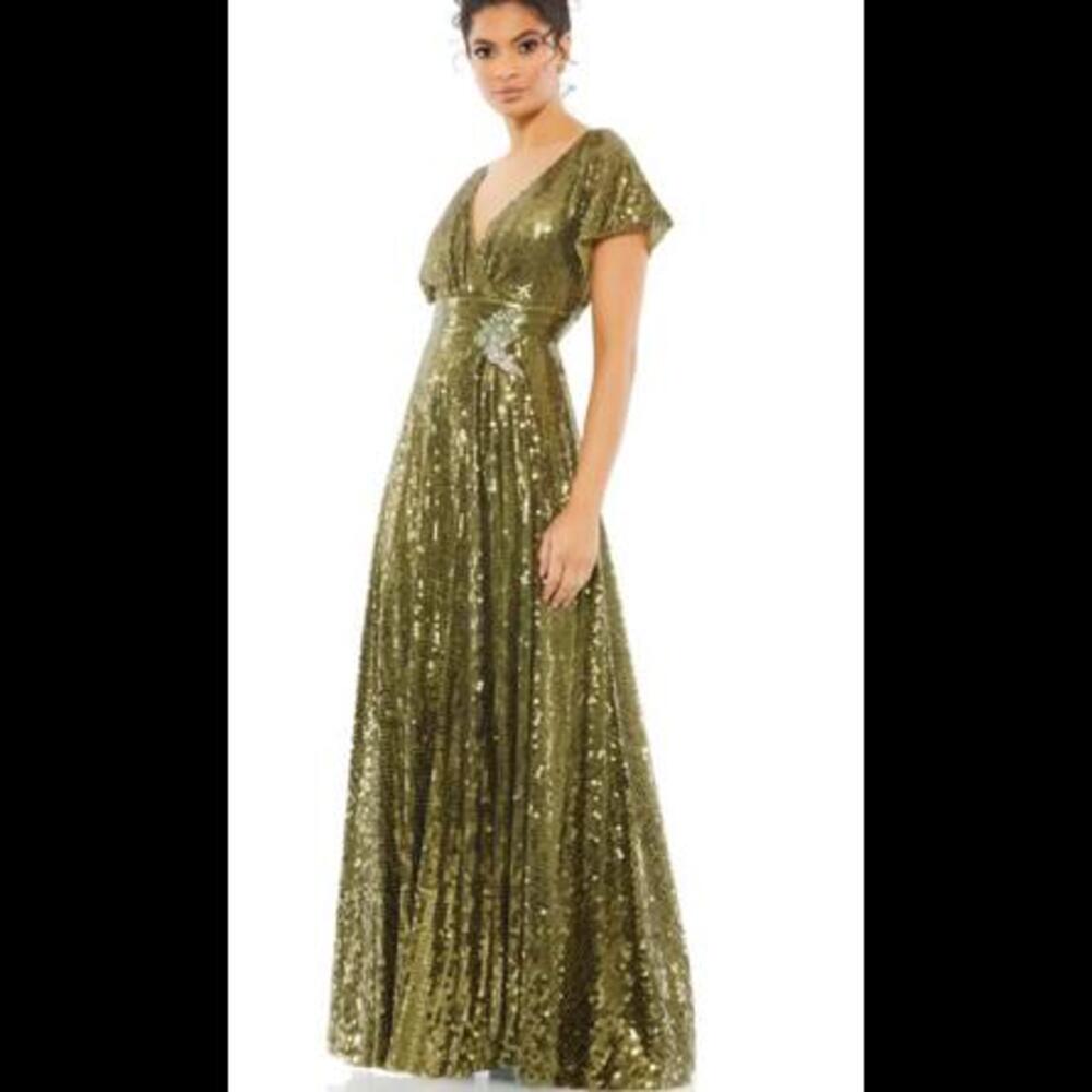 (6) Mac Duggal  BUTTERFLY SLEEVE WRAP MSRP $598, Sz 8